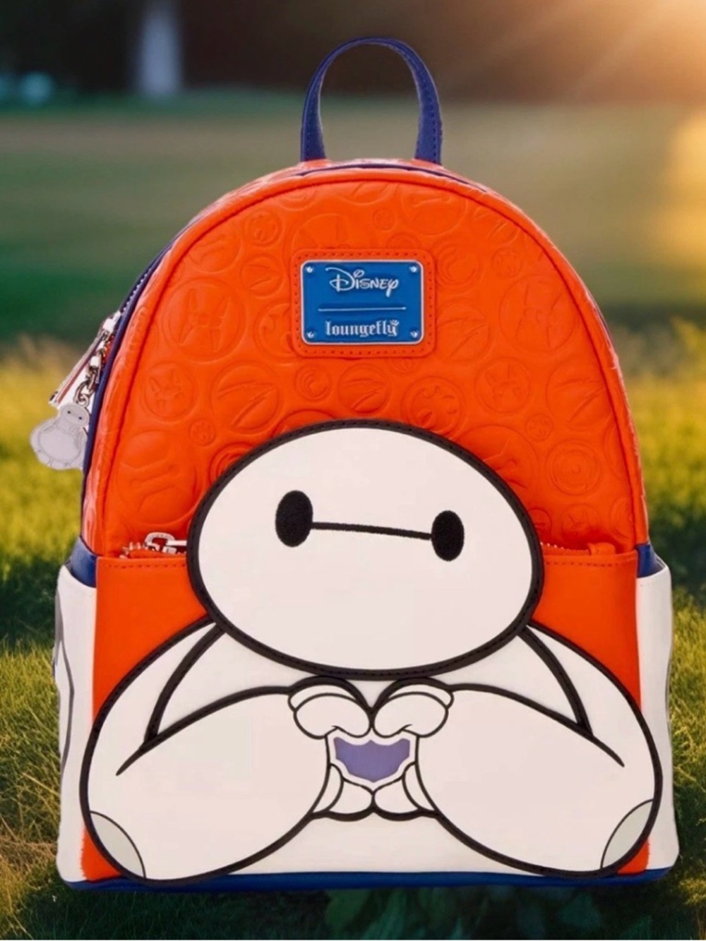 NEW Loungefly Disney Big Hero 6 BAYMAX Lenticular Heart Hands Orange Backpack